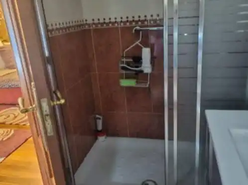 Habitación en Urtine Errota Bidea, 2, Mungia Baño de Piso para compartir en Mungia con Calefacción, Jardín privado y Parquet