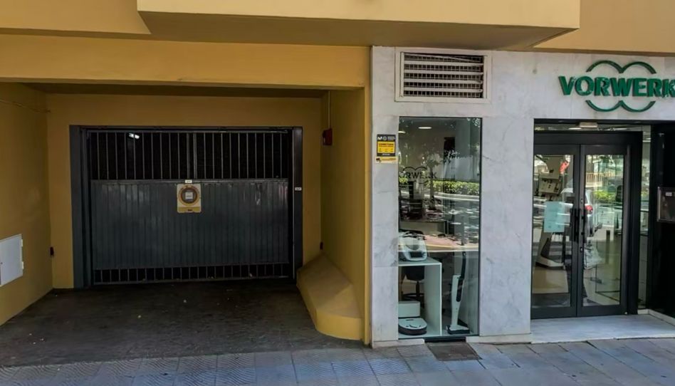 Garage for rent in Poligono Urpsp9, 3m, San Pedro de Alcántara pueblo, Marbella - image 1 Photo 1 of Garage for rent in Poligono Urpsp9, 3m, San Pedro de Alcántara pueblo, Marbella