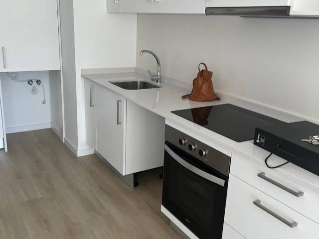 Piso en Alquiler en Calle Menorca, 5 en Los Guindos - Parque Mediterráneo - Santa Paula