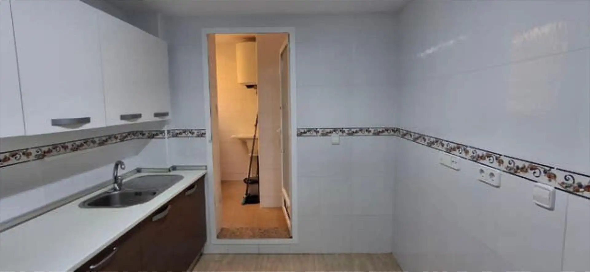 Piso de alquiler en Cobatillas Baño de Piso de alquiler en Murcia con Trastero