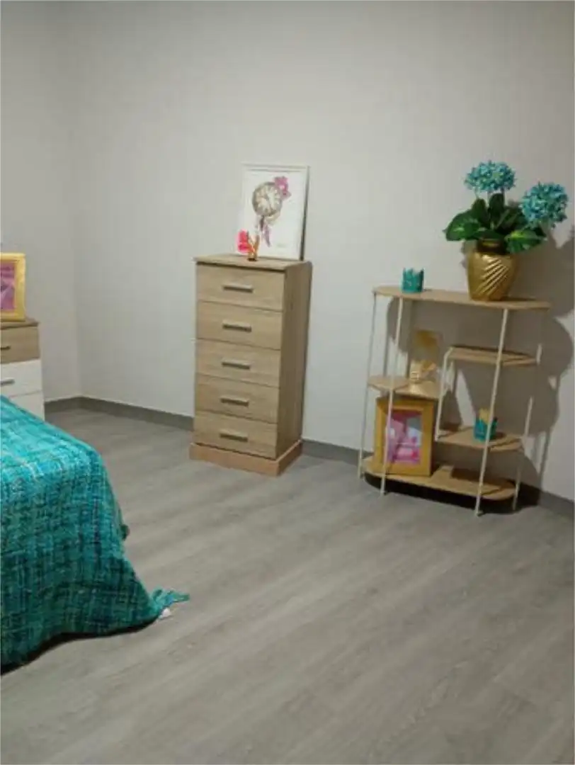 Piso en venta en Lucero Habitación de Piso en venta en Madrid con Amueblado
