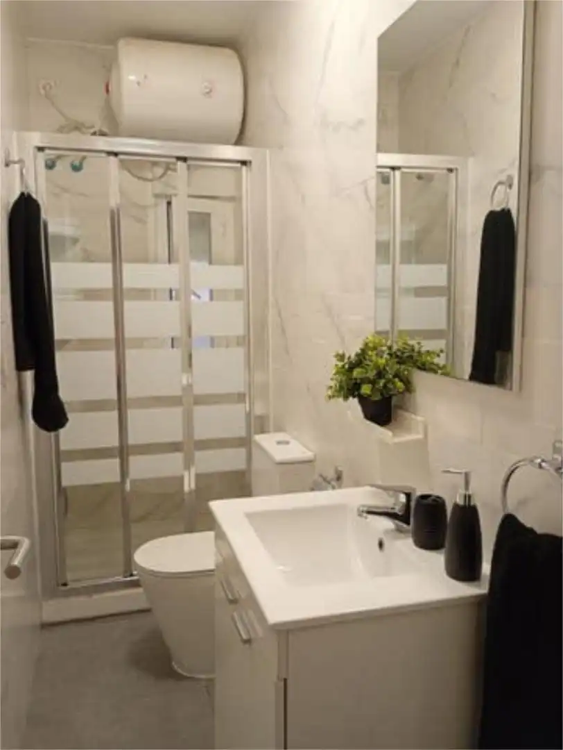 Piso en venta en Lucero Baño de Piso en venta en Madrid con Amueblado