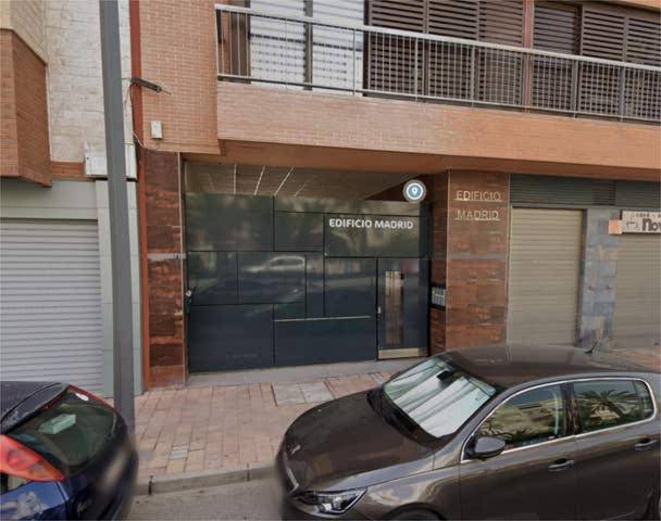 Garaje en Alquiler en La Viña