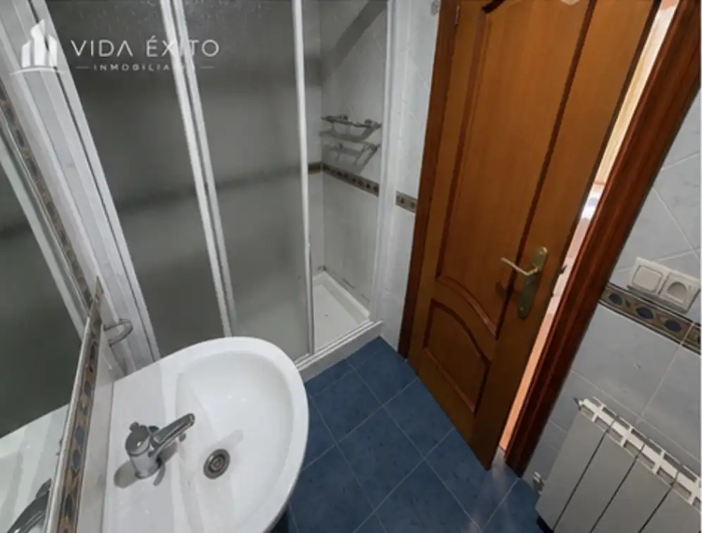 Baño de Piso en venta en Jaén con Aire acondicionado, Calefacción y Parquet