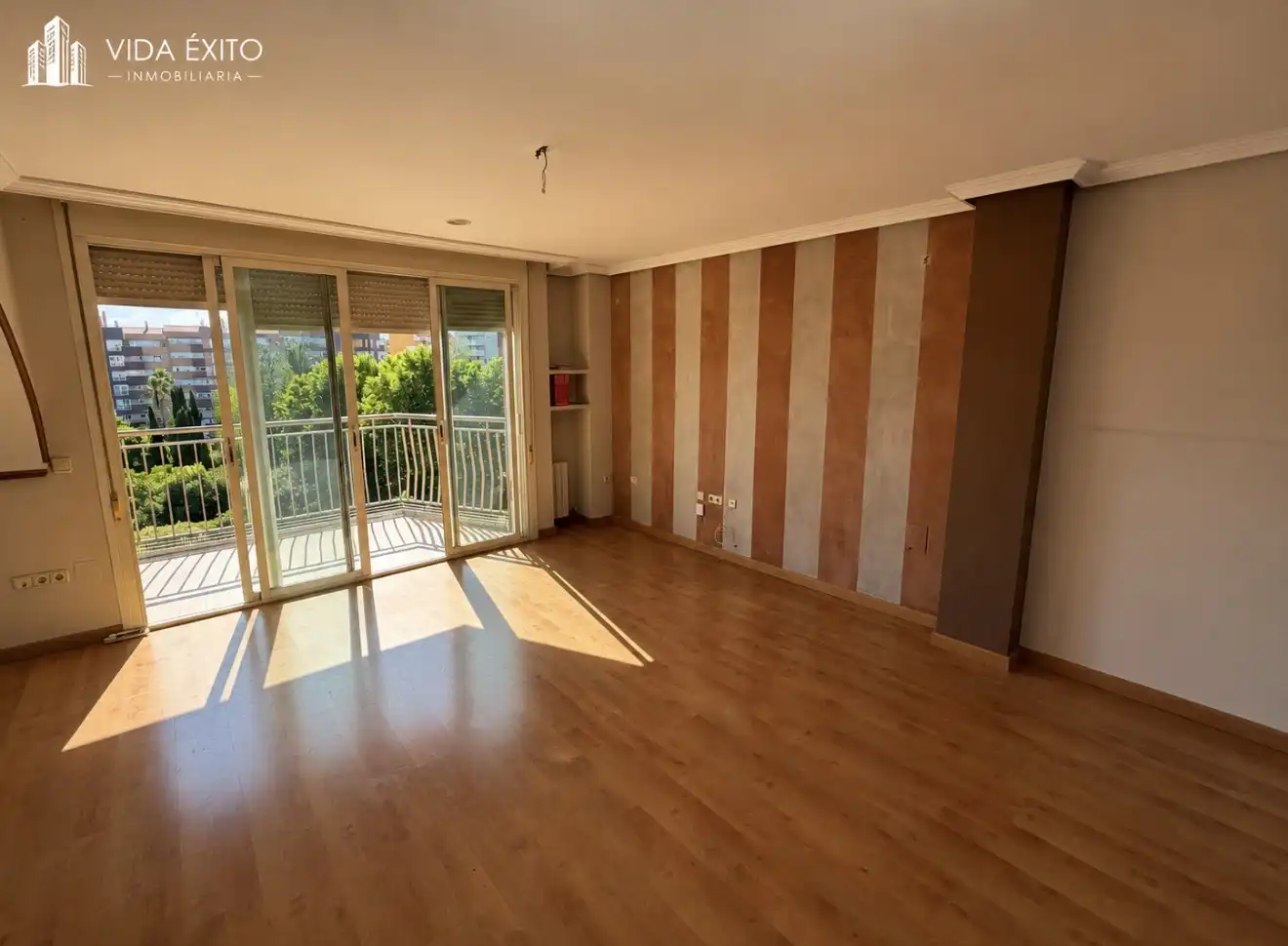 Sala de estar de Piso en venta en Jaén con Aire acondicionado, Calefacción y Parquet