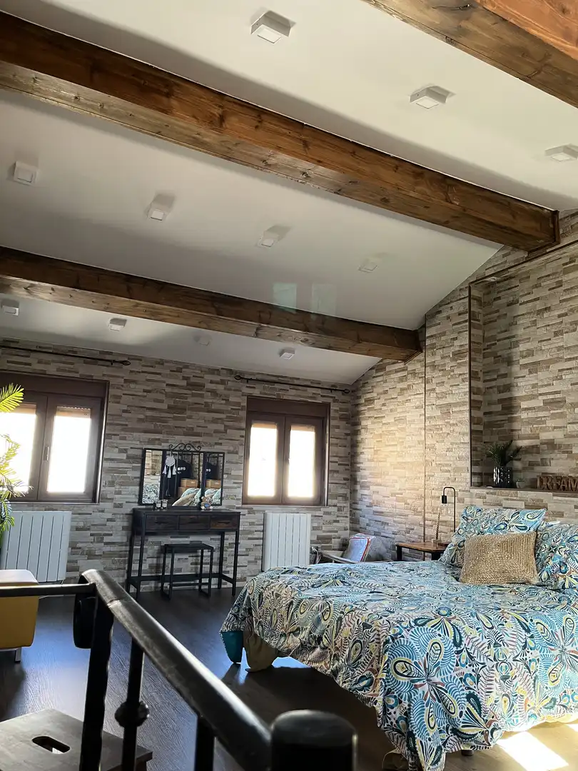 Sala d'estar de Casa o xalet en venda en Piloña amb Calefacció, Moblat i Balcó