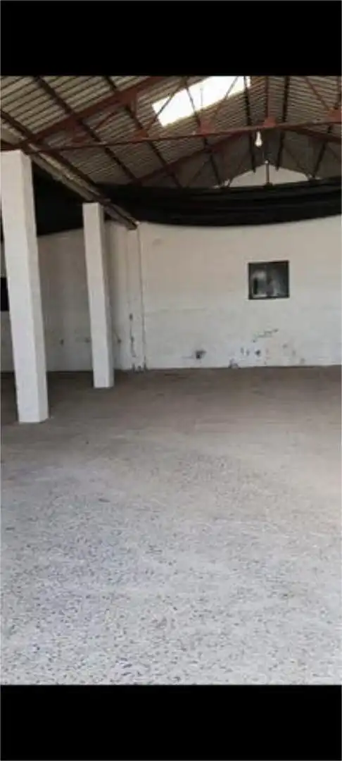 Fabrikhallen zur Miete in Calañas