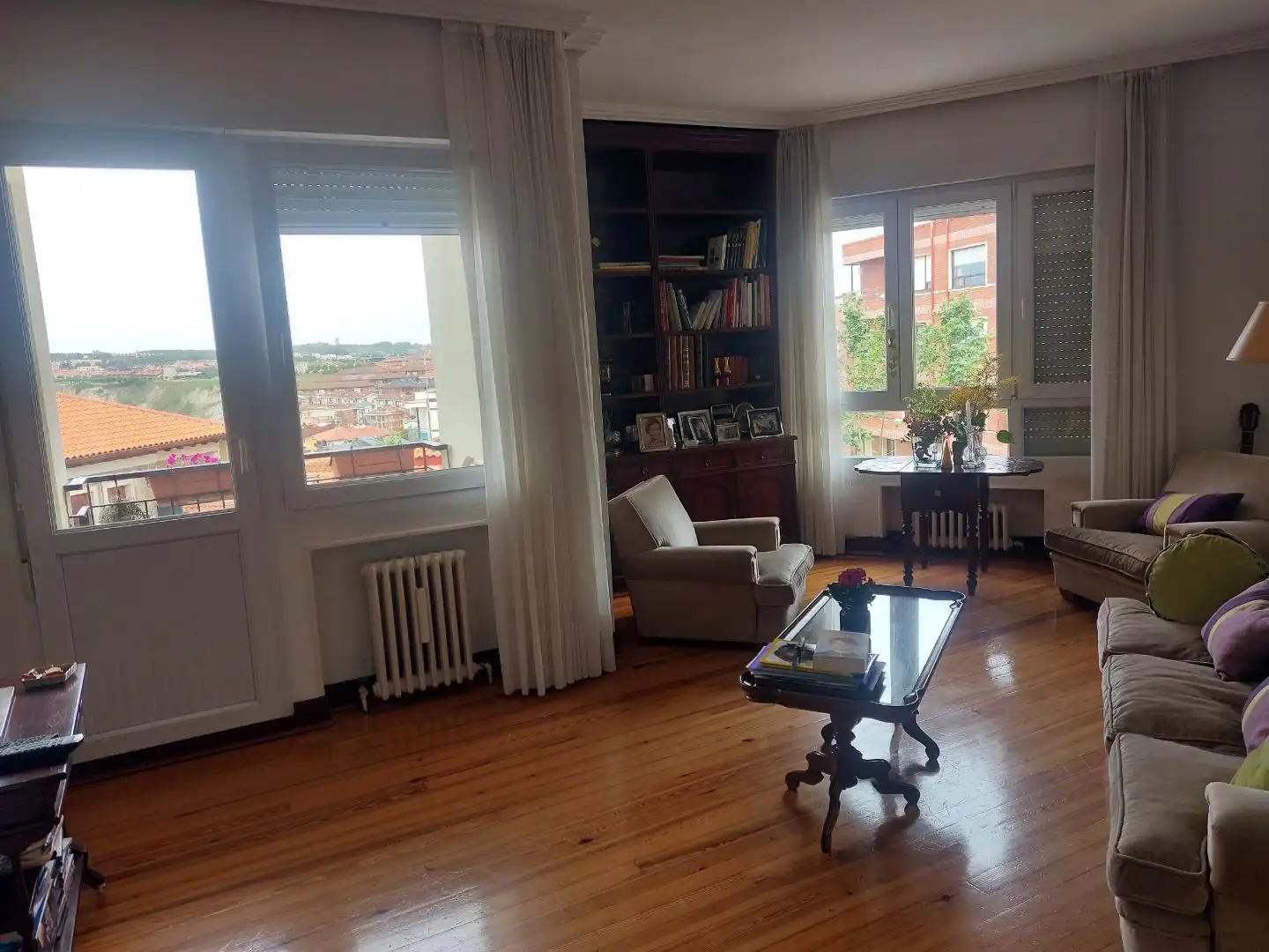 Flat for sale in Usategui Living room of Flat for sale in Getxo with Heating, Parquet flooring and Terrace