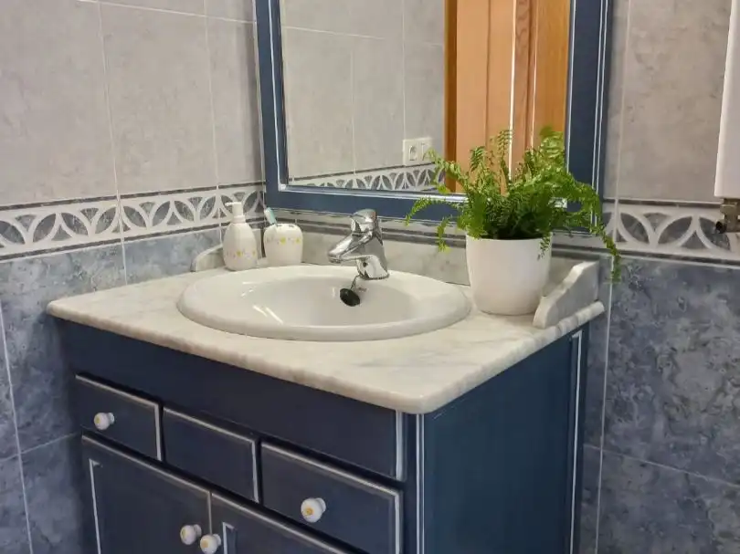 Flat for rent in Carrer del Mestre Arrieta, 38, Ensanche - Parque del Oeste Bathroom of Flat for rent in Castellón de la Plana / Castelló de la Plana with Air Conditioner, Heating and Storage room