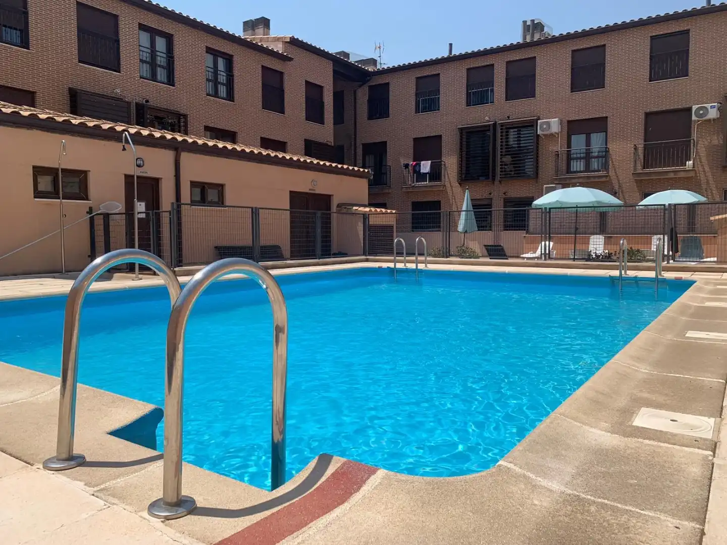 Pis en venda a Calle de los Reyes Católicos, 14, Camarma de Esteruelas Piscina de Pis en venda en Camarma de Esteruelas amb Aire condicionat, Calefacció i Parquet