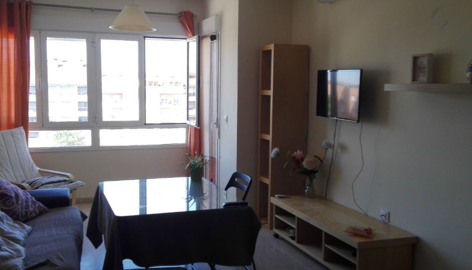 Room in Plaza Francisco Vera, 3, Valdepasillas - La Paz - Huerta Rosales, Badajoz Capital - image 1 Photo 1 of Room in Plaza Francisco Vera, 3, Valdepasillas - La Paz - Huerta Rosales, Badajoz Capital