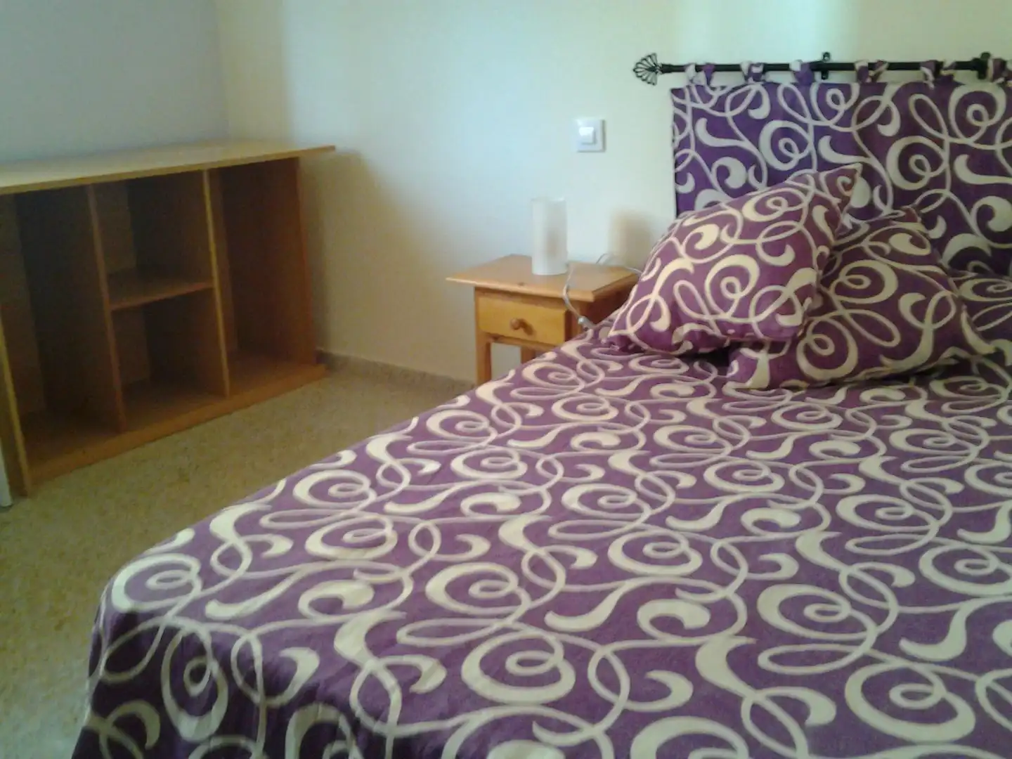 Room in Plaza Francisco Vera, 3, Valdepasillas - La Paz - Huerta Rosales Bedroom of Flat for share in Badajoz with Furnished