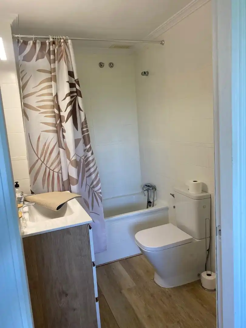 Wohnung zur Miete in Calle Don Juan Macho, 2, San José de la Rinconada Badezimmer von Wohnung zur Miete in La Rinconada mit Klimaanlage und Terrasse