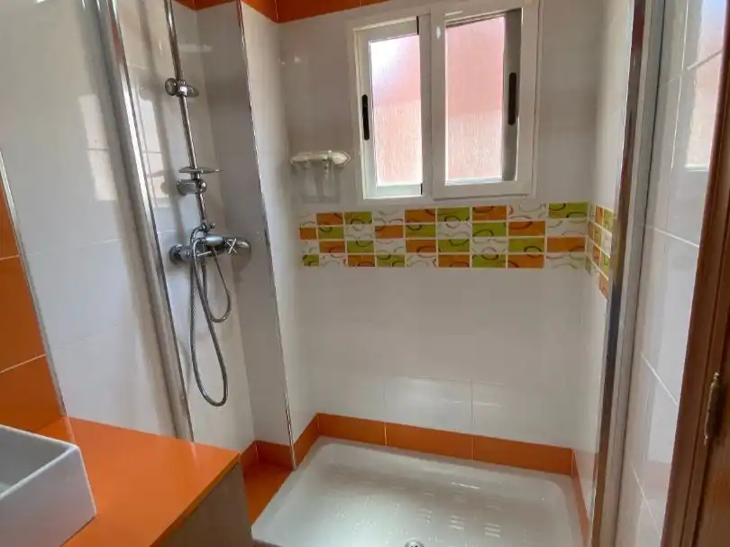 Piso en venta en Crevillent Baño de Piso en venta en Crevillent con Aire acondicionado