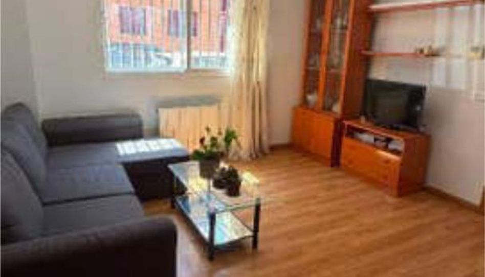 Apartamento de alquiler en Nuevo Cáceres, Cáceres Capital - imagen 1 Foto 1 de Apartamento de alquiler en Nuevo Cáceres, Cáceres Capital