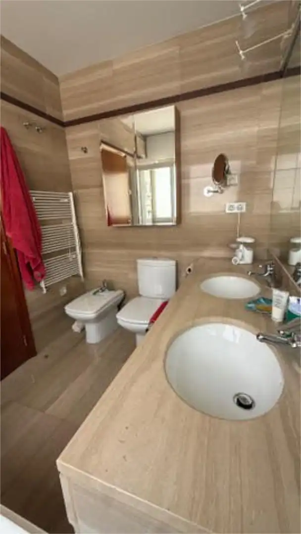 Dachboden zum Verkauf in Ciudad Universitaria Badezimmer von Dachboden zum Verkauf in Madrid mit Heizung, Privatgarten und Terrasse