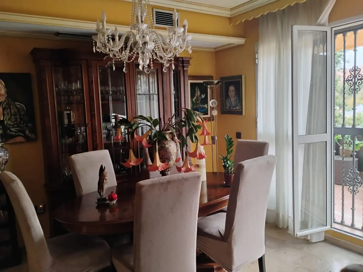 Maisonette zum Verkauf in Calle Cueva del Gato, 4, Sevilla Capital Esszimmer von Maisonette zum Verkauf in Sevilla Capital mit Klimaanlage, Terrasse und Schwimmbad