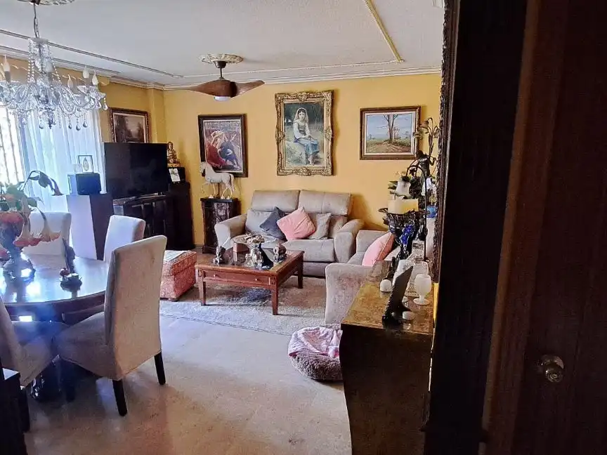 Maisonette zum Verkauf in Calle Cueva del Gato, 4, Sevilla Capital Wohnzimmer von Maisonette zum Verkauf in Sevilla Capital mit Klimaanlage, Terrasse und Schwimmbad