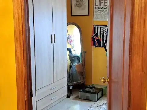 Maisonette zum Verkauf in Calle Cueva del Gato, 4, Sevilla Capital Schlafzimmer von Maisonette zum Verkauf in Sevilla Capital mit Klimaanlage, Terrasse und Schwimmbad
