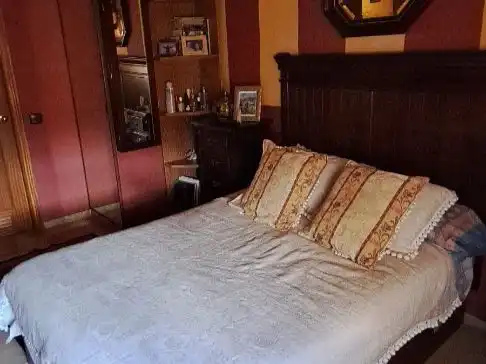 Maisonette zum Verkauf in Calle Cueva del Gato, 4, Sevilla Capital Schlafzimmer von Maisonette zum Verkauf in Sevilla Capital mit Klimaanlage, Terrasse und Schwimmbad