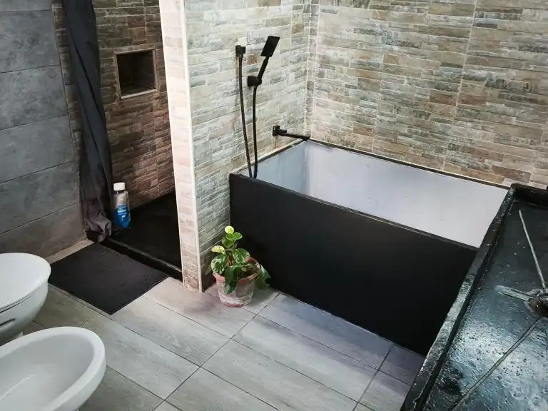 Flat for sale in Carrer Tramuntana, 10, Santa Margalida Poble Bathroom of Flat for sale in Santa Margalida with Air Conditioner, Private garden and Parquet flooring
