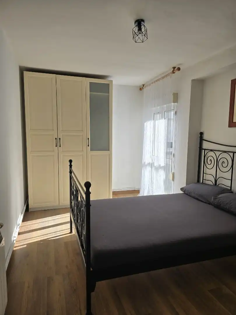 Habitación en Calle Siglo XX, 30, Llano Habitación de Apartamento para compartir en Gijón con Parquet, Amueblado y Lavadora