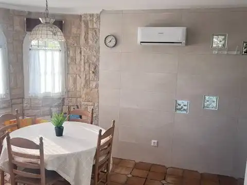 Zimmer in Camino del Mahonés, 37, Los Girasoles Terrasse von Haus oder Chalet zur untervermieten in San Vicente del Raspeig / Sant Vicent del Raspeig mit Klimaanlage, Heizung und Privatgarten