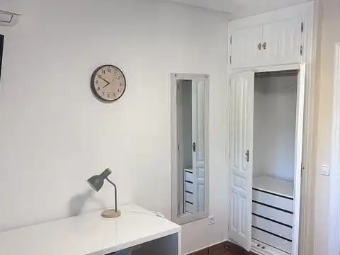 Zimmer in Camino del Mahonés, 37, Los Girasoles Schlafzimmer von Haus oder Chalet zur untervermieten in San Vicente del Raspeig / Sant Vicent del Raspeig mit Klimaanlage, Heizung und Privatgarten