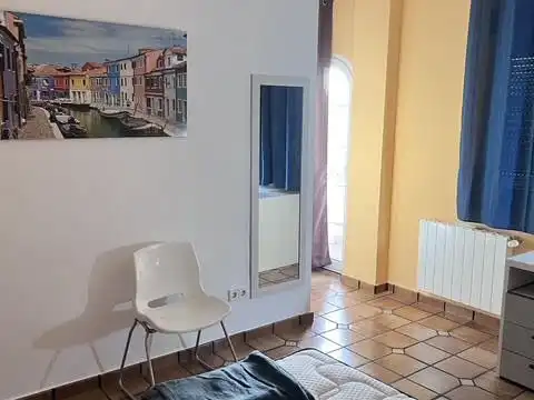 Zimmer in Camino del Mahonés, 37, Los Girasoles Haus oder Chalet zur untervermieten in San Vicente del Raspeig / Sant Vicent del Raspeig mit Klimaanlage, Heizung und Privatgarten