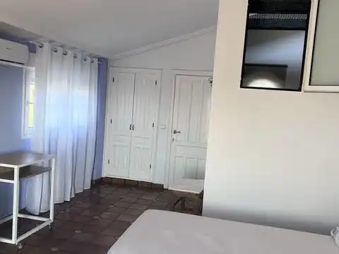 Zimmer in Camino del Mahonés, 37, Los Girasoles Schlafzimmer von Haus oder Chalet zur untervermieten in San Vicente del Raspeig / Sant Vicent del Raspeig mit Klimaanlage, Heizung und Privatgarten