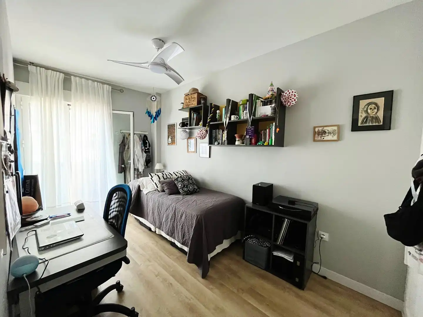 Dúplex en venta en Calle Antonio Pantión, 6, Cruz Roja Habitación de Dúplex en venta en Sevilla con Aire acondicionado, Calefacción y Parquet