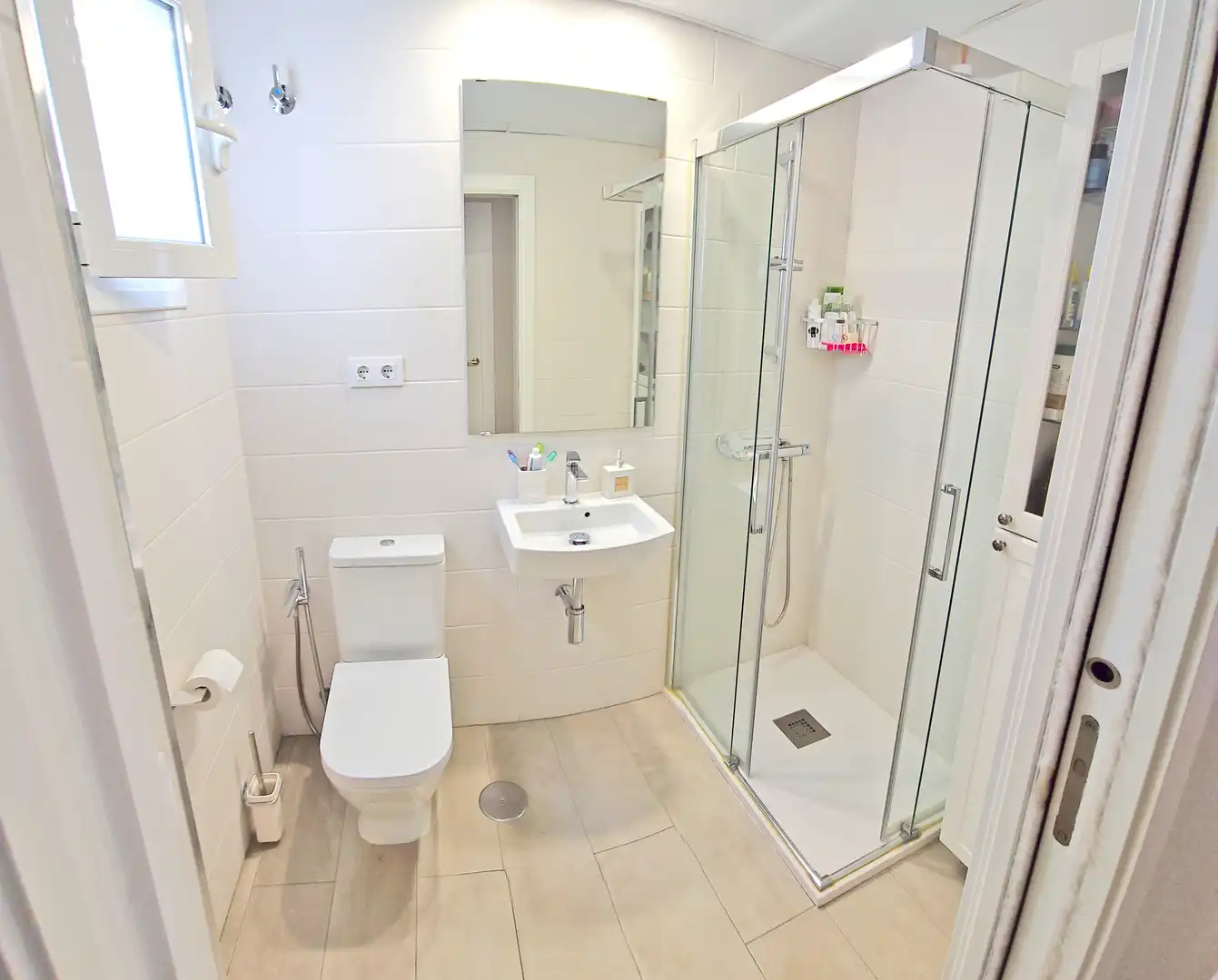 Badezimmer von Maisonette zum Verkauf in Sevilla mit Klimaanlage, Heizung und Parkett