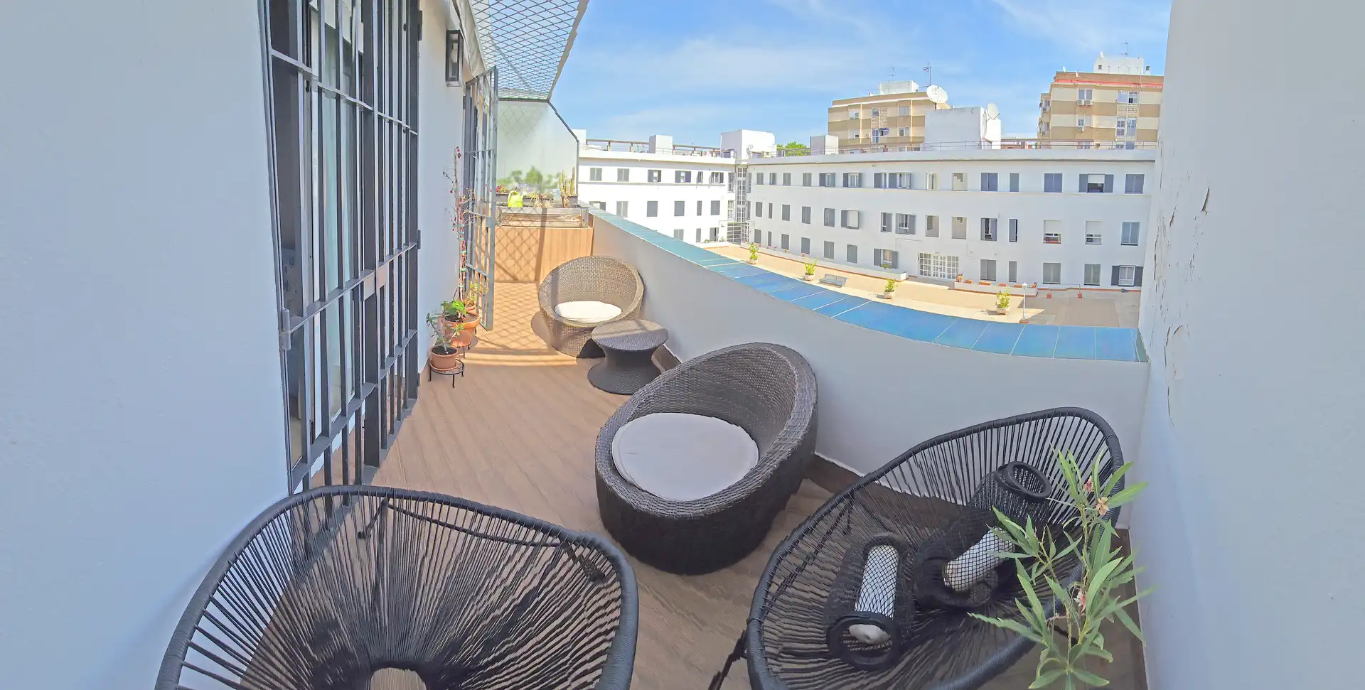 Terrasse von Maisonette zum Verkauf in Sevilla mit Klimaanlage, Heizung und Parkett
