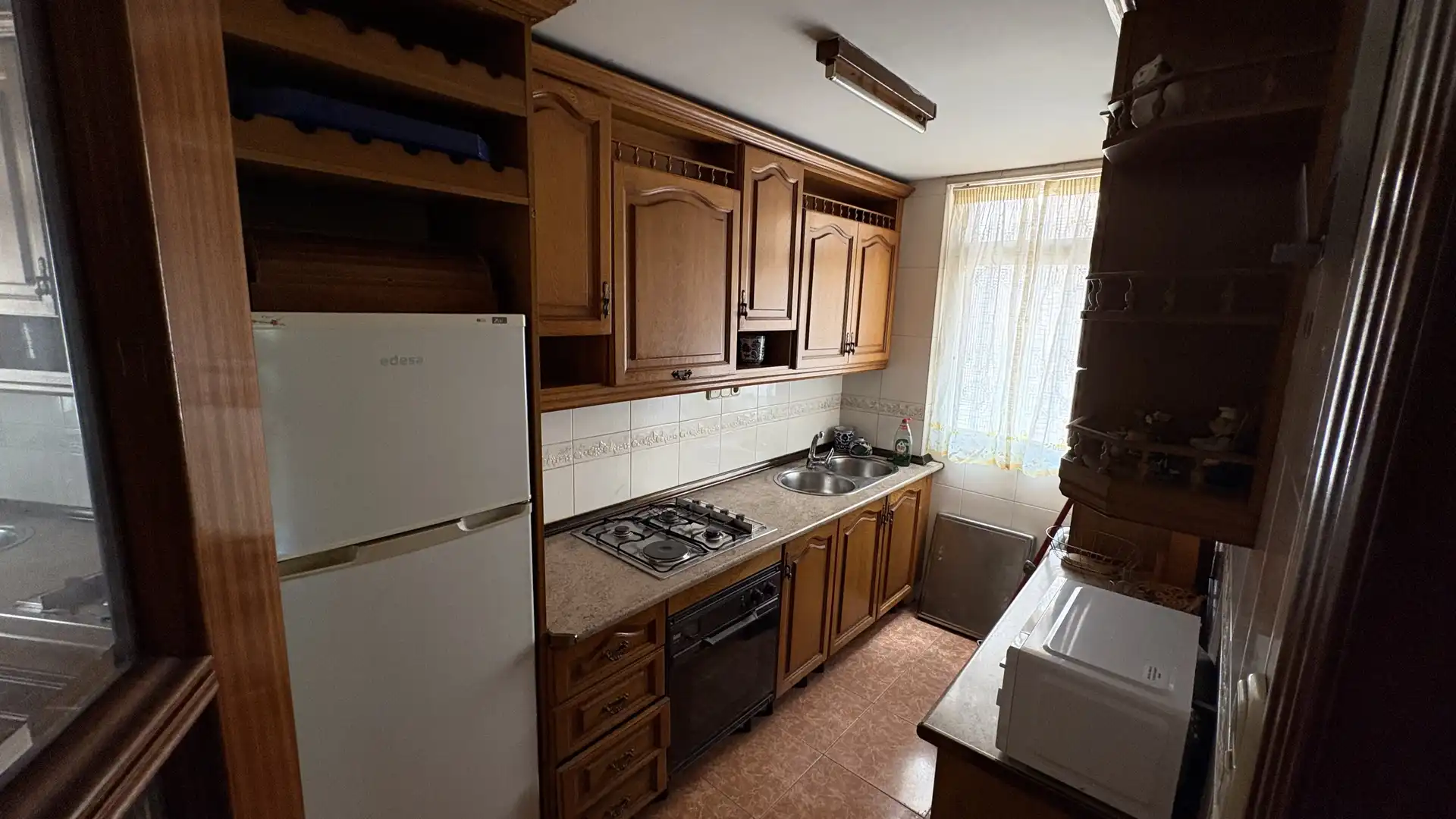 Kitchen of Flat for sale in  Granada Capital  with Balcony