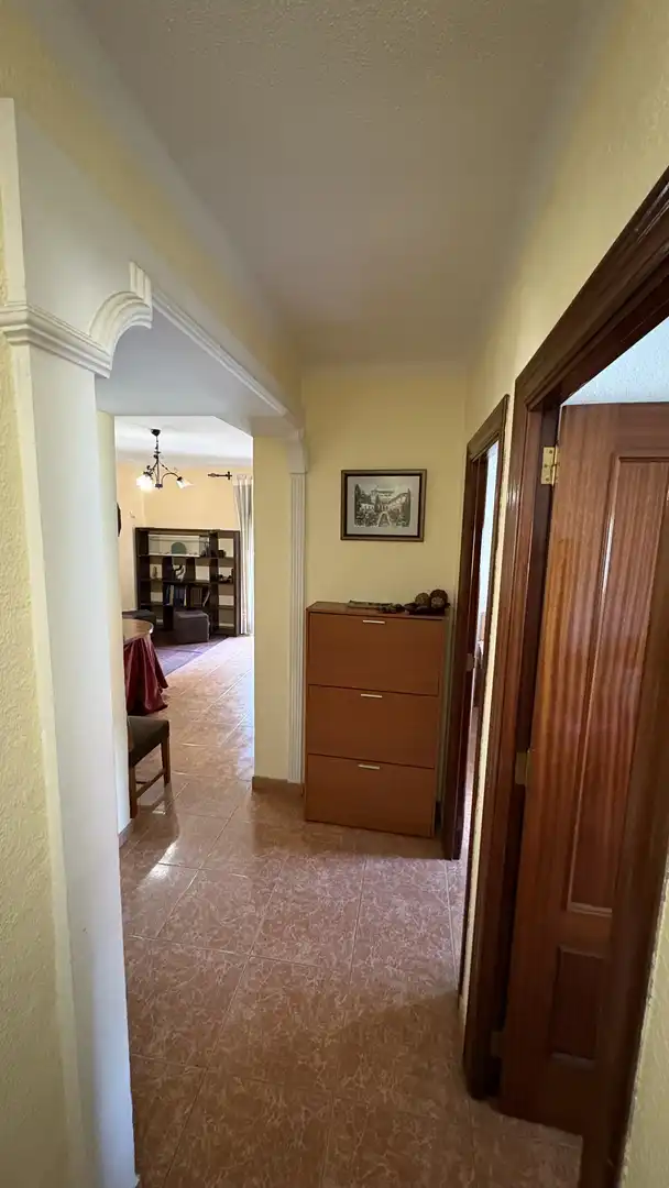 Flat for sale in  Granada Capital  with Balcony