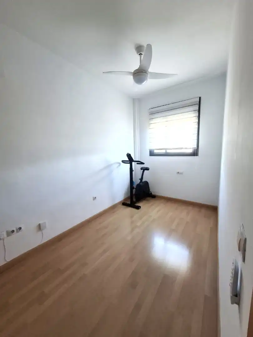 Piso de alquiler en Calle la Cornisa, 1, Gelves Habitación de Piso de alquiler en Gelves con Aire acondicionado, Calefacción y Parquet