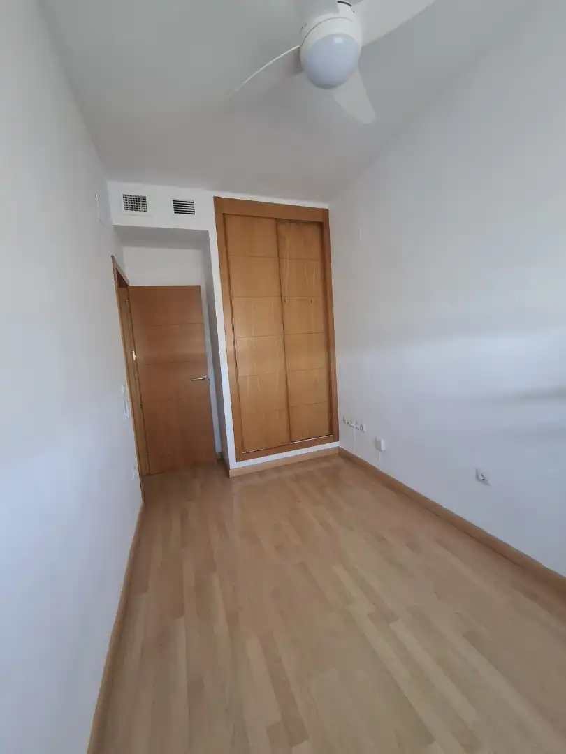 Piso de alquiler en Calle la Cornisa, 1, Gelves Habitación de Piso de alquiler en Gelves con Aire acondicionado, Calefacción y Parquet