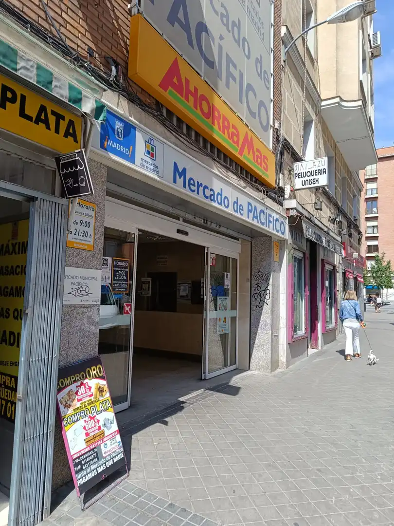 Local en traspaso en Calle de Valderribas, 30, Pacífico Local en traspaso en Madrid con Aire acondicionado