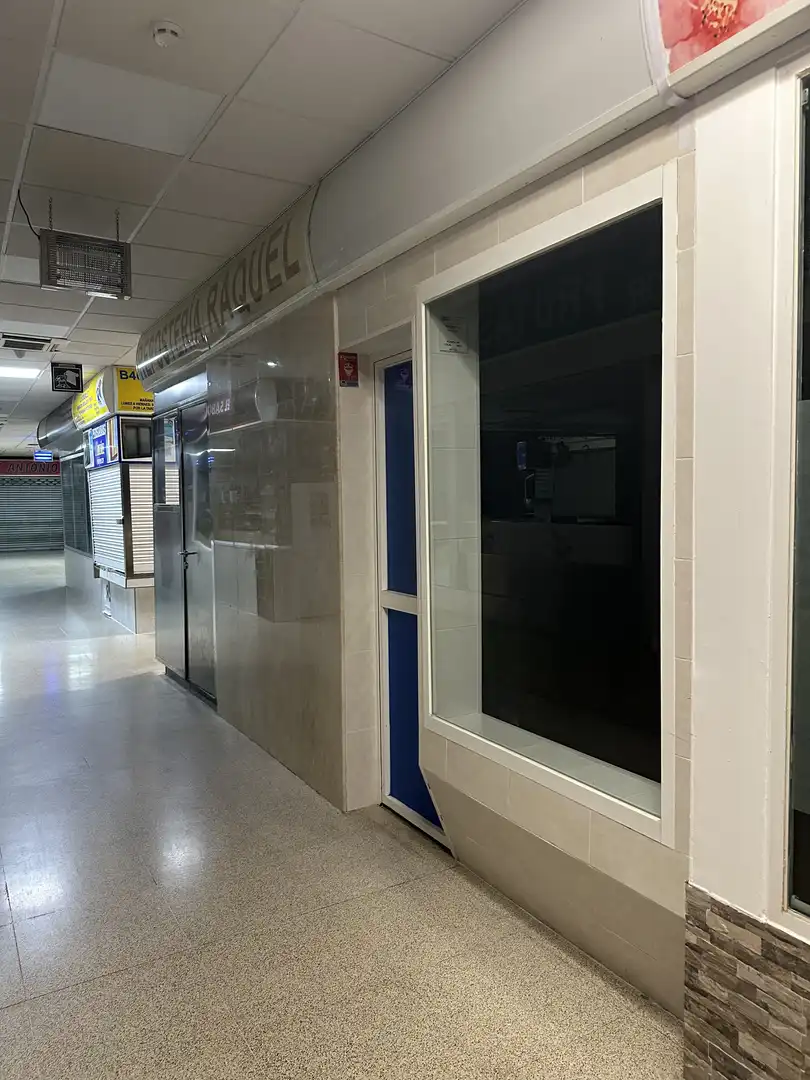 Local en traspaso en Calle de Valderribas, 30, Pacífico Local en traspaso en Madrid con Aire acondicionado