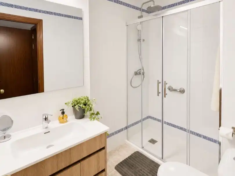 Piso en venta en Avenida Europa, 30, Avenida de Europa Baño de Piso en venta en Montequinto con Aire acondicionado, Calefacción y Jardín privado
