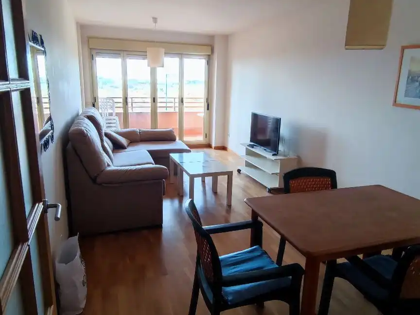 Zimmer in Avenida Dolores Rodríguez de Aragón, 3, El Cónsul - Ciudad Universitaria - El Romeral Wohnzimmer von Wohnung zur untervermieten in Málaga mit Klimaanlage, Heizung und Parkett