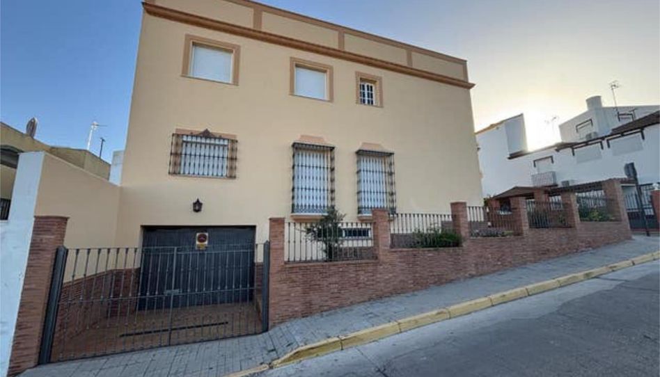 Houses for sale in Morón de la Frontera, Sevilla - image 1 Photo 1 of Houses for sale in Morón de la Frontera, Sevilla
