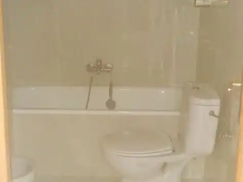 Baño de Piso en venta en Bargas con Aire acondicionado, Terraza y Balcón