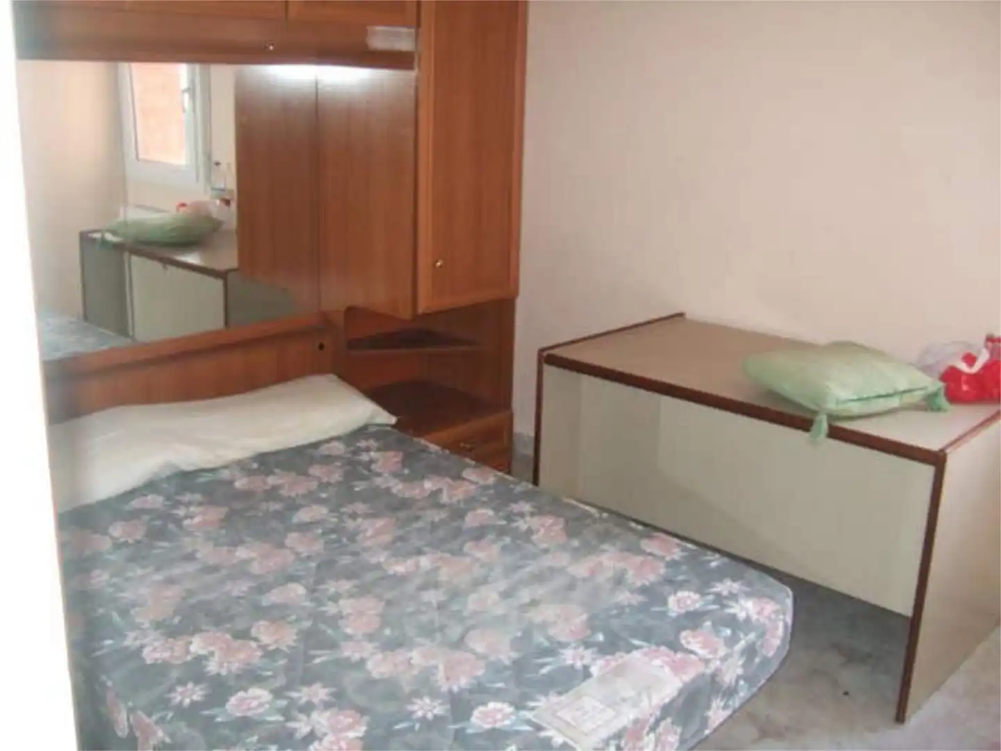 Wohnung zum Verkauf in La Jonquera Schlafzimmer von Wohnung zum Verkauf in La Jonquera mit Terrasse