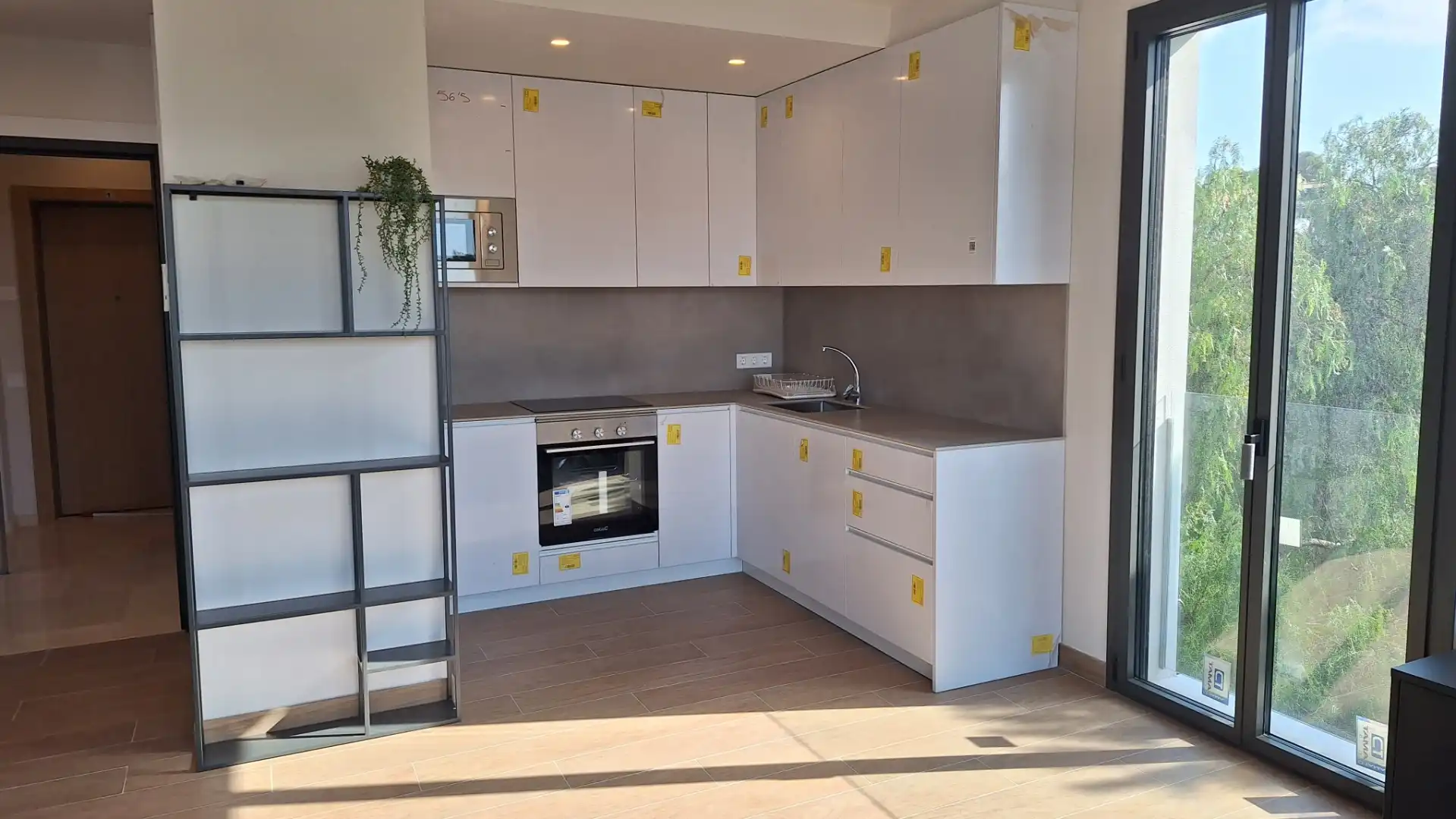 Wohnung zur Miete in Passeig de Sant Dídac, 10, Vallpineda - Santa Bàrbara Küche von Wohnung zur Miete in Sitges mit Parkett, Abstellraum und Möbliert