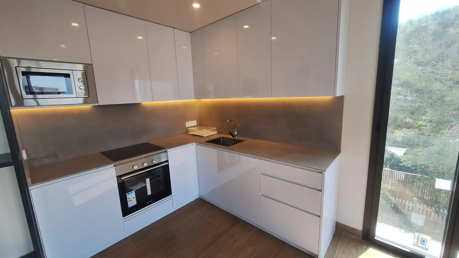 Wohnung zur Miete in Passeig de Sant Dídac, 10, Vallpineda - Santa Bàrbara Küche von Wohnung zur Miete in Sitges mit Parkett, Abstellraum und Möbliert