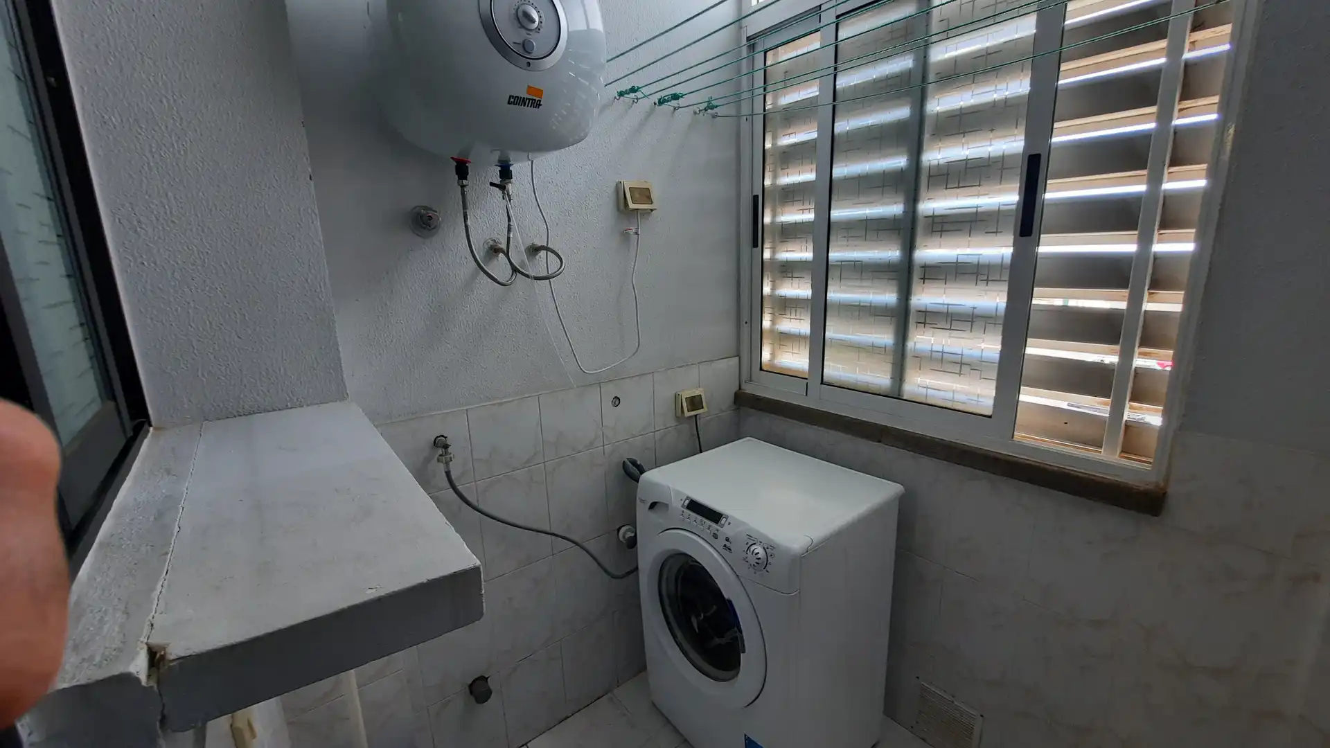 Flat for rent in Calle Poetisa Maria del Pino Blanco Jardin, 9, San Gregorio Bathroom of Flat for rent in Telde with Furnished, Community parking and Video intercom