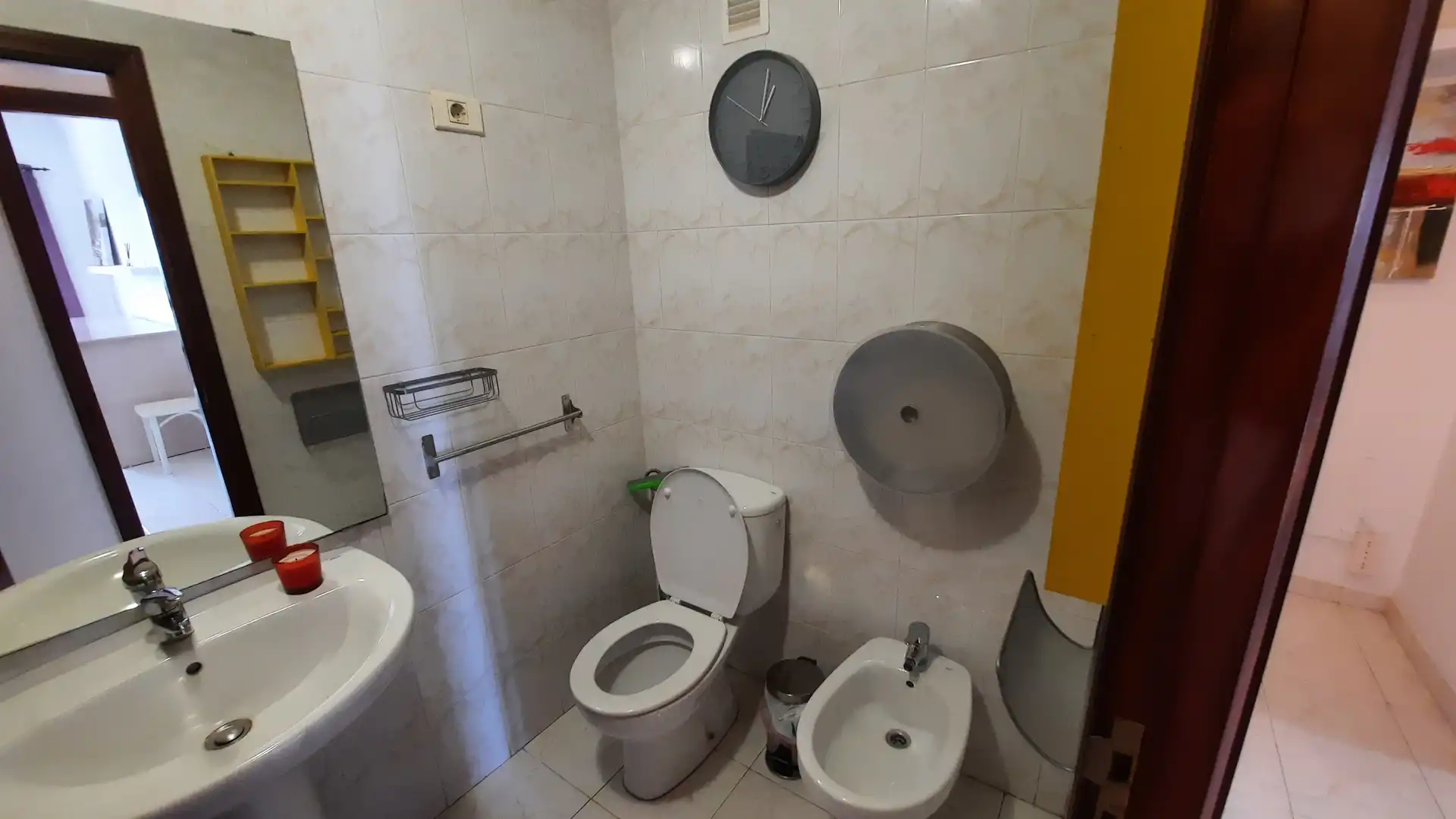 Flat for rent in Calle Poetisa Maria del Pino Blanco Jardin, 9, San Gregorio Bathroom of Flat for rent in Telde with Furnished, Community parking and Video intercom
