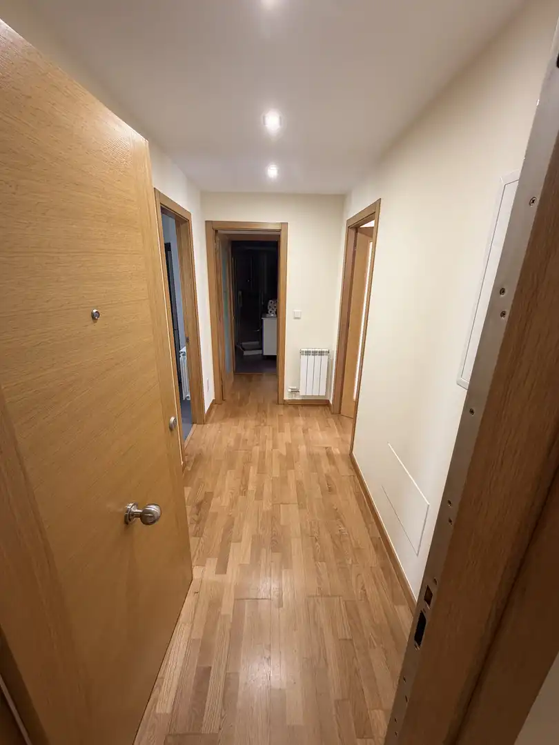 Wohnung zur Miete in Avenida Médico Ballina, Parroquias Rurales Wohnung zur Miete in Avenida Médico Ballina, Parroquias Rurales