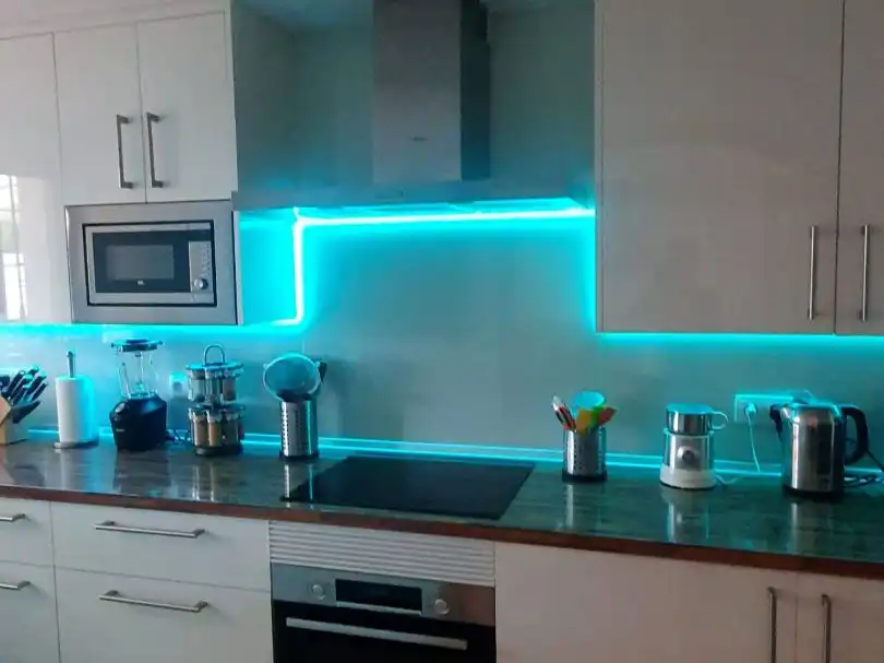 Detached homes for sale in Calle Jara, 36, Platero - El Limón Kitchen of Detached homes for sale in Alhaurín de la Torre with Air Conditioner and Swimming Pool